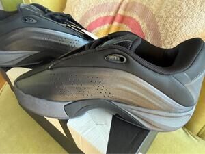 Brand New Adidas Nova IIInfinity Sneakers